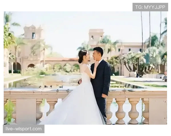余依婷身价堪比小明星，生活奢华得让人怀疑她是不是双重身份